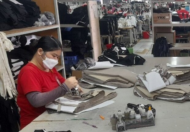 9 th&amp;aacute;ng năm 2022, doanh thu từ SX-KD của doanh nghiệp trong c&amp;aacute;c khu c&amp;ocirc;ng nghiệp tr&amp;ecirc;n địa b&amp;agrave;n tỉnh H&amp;ograve;a B&amp;igrave;nh ước đạt 15.417 tỷ đồng