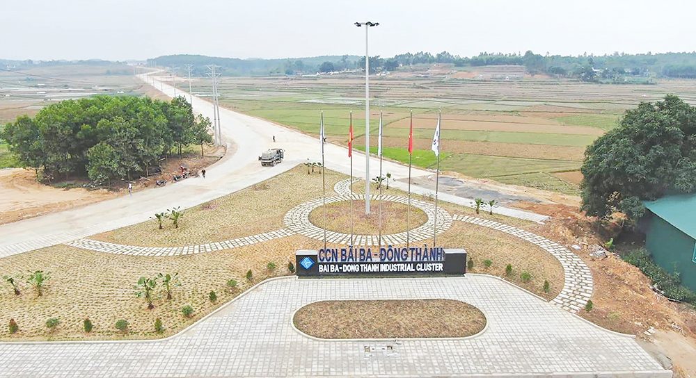 Cổng cụm c&amp;ocirc;ng nghiệp B&amp;atilde;i Ba - Đ&amp;ocirc;ng Th&amp;agrave;nh (huyện Thanh Ba)