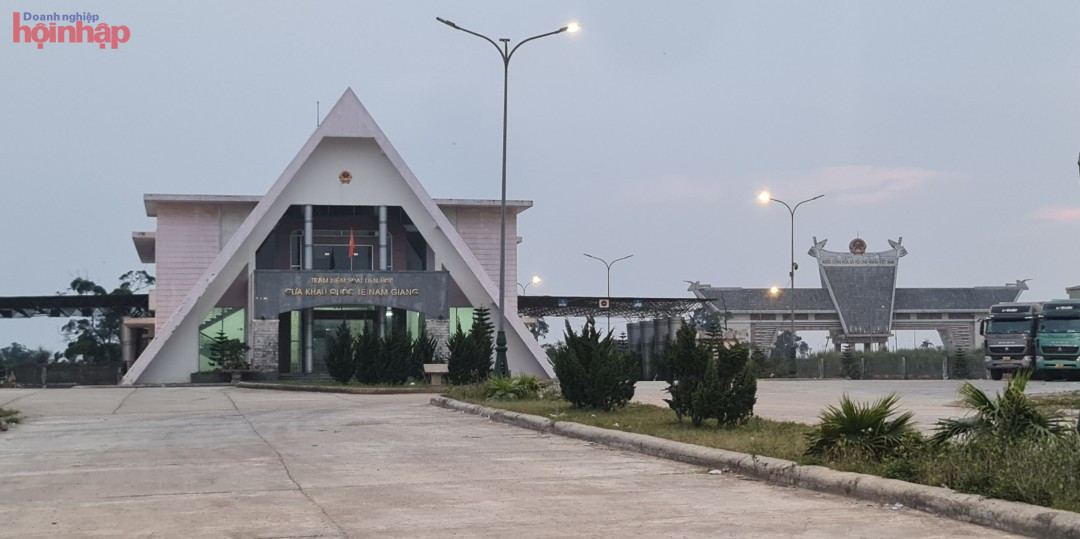 Tuyến QL14D d&amp;agrave;i 74,4 km kết nối đường Hồ Ch&amp;iacute; Minh với Cửa khẩu quốc tế Nam Giang, tỉnh Quảng Nam l&amp;agrave; một phần của H&amp;agrave;nh lang kinh tế Đ&amp;ocirc;ng - T&amp;acirc;y 2 (EWEC2) đi qua l&amp;atilde;nh thổ 3 nước Việt Nam, L&amp;agrave;o v&amp;agrave; Th&amp;aacute;i Lan