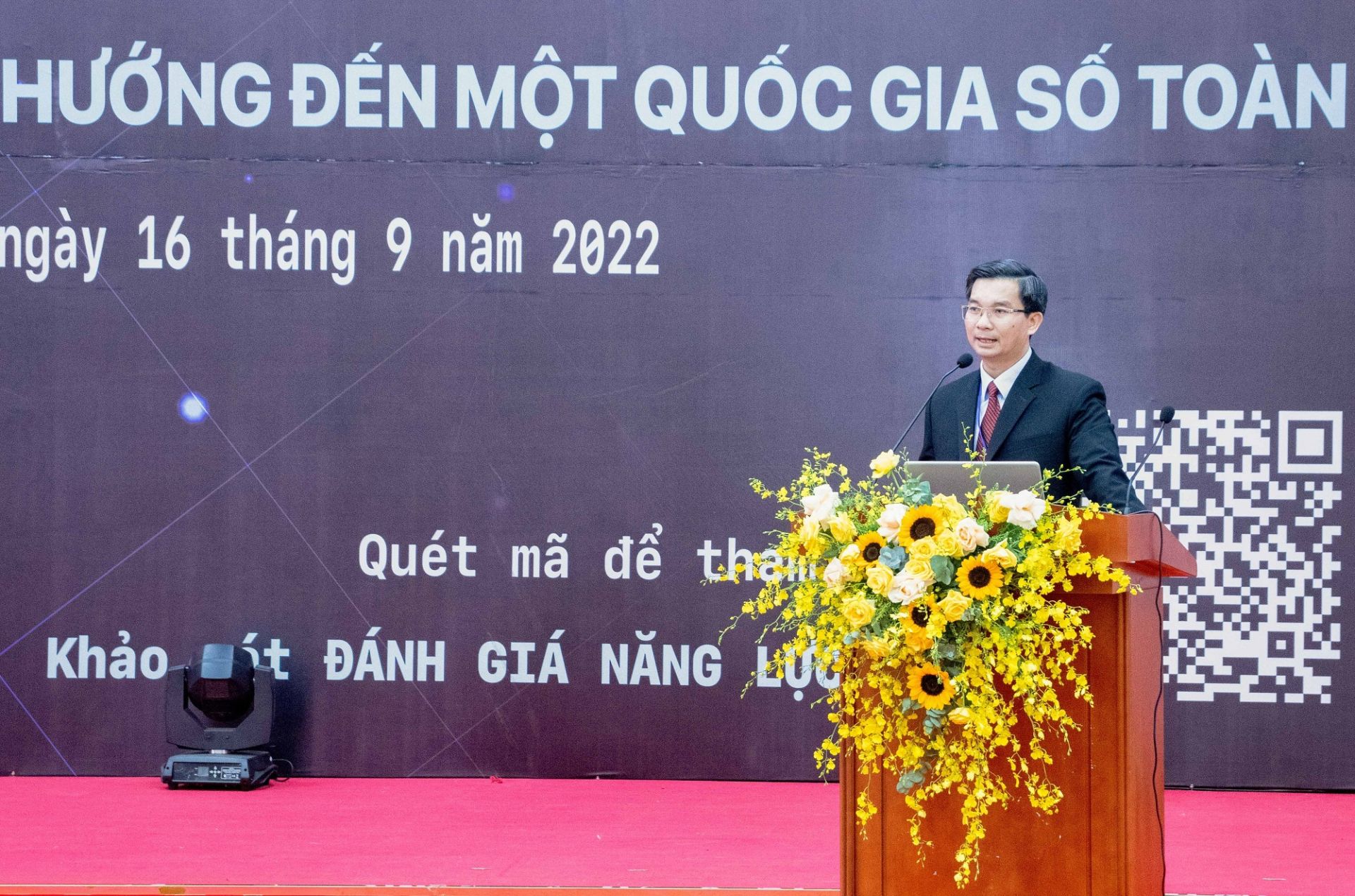Ph&amp;oacute; Gi&amp;aacute;o sư Nguyễn Quang Trung, chủ nhiệm dự &amp;aacute;n v&amp;agrave; đồng trưởng nh&amp;oacute;m nghi&amp;ecirc;n cứu Quản l&amp;yacute; chuyển đổi th&amp;ocirc;ng minh tại Đại học RMIT Việt Nam
