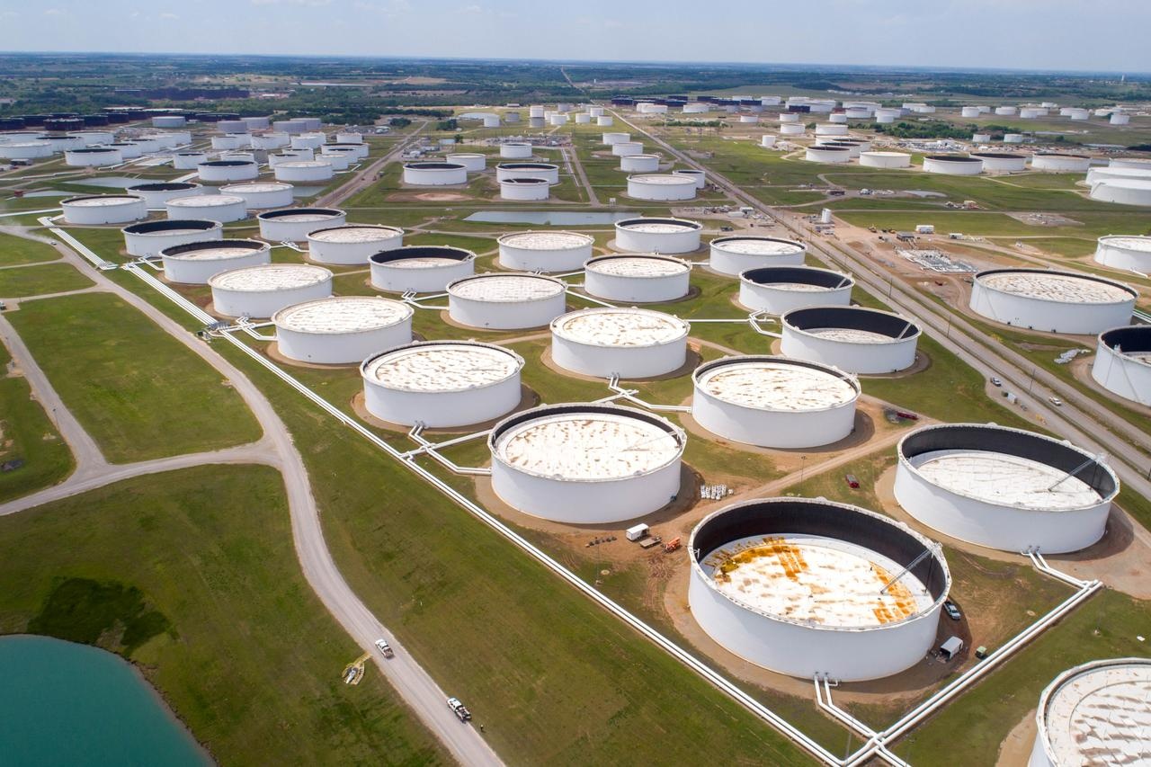 C&amp;aacute;c bể chứa dầu tại Cushing, Oklahoma, Mỹ
