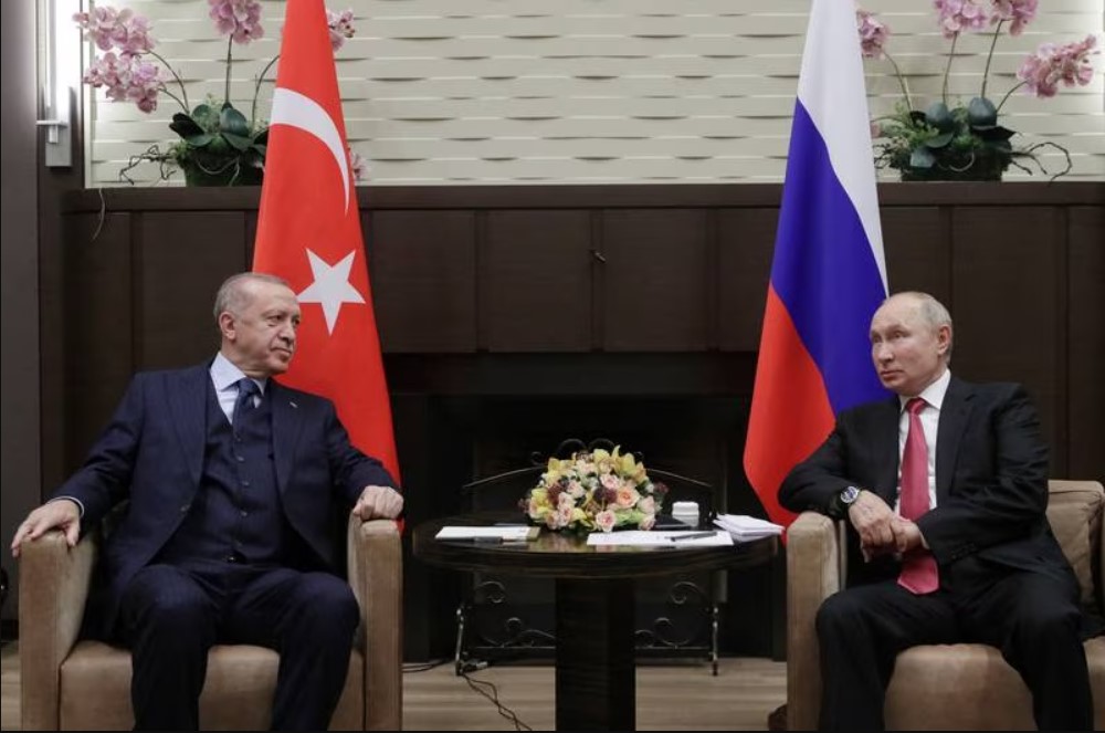 Tổng thống Recep Tayyip Erdogan v&amp;agrave; Vladimir Putin tại Sochi, Nga, v&amp;agrave;o năm 2021. EPA