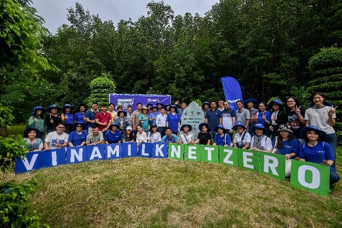 Tại C&amp;agrave; Mau, năm 2018, Vinamilk đ&amp;atilde; trồng 100.000 c&amp;acirc;y xanh trong chương tr&amp;igrave;nh Quỹ 1 triệu c&amp;acirc;y xanh cho Việt Nam