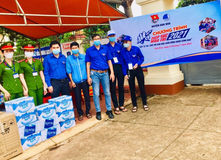 Từ năm 2009 đến nay, c&amp;ocirc;ng ty đ&amp;atilde; chi hơn 20 tỉ đồng cho c&amp;ocirc;ng t&amp;aacute;c d&amp;acirc;n vận, hỗ trợ biển đảo qu&amp;ecirc; hương, phụng dưỡng mẹ VN anh h&amp;ugrave;ng, hỗ trợ người ngh&amp;egrave;o..