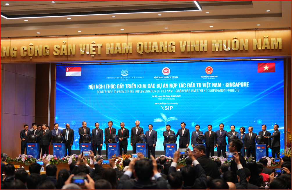 Lễ động thổ 3 cụm c&amp;ocirc;ng nghiệp, VSIP l&amp;agrave; biểu tượng của sự hợp t&amp;aacute;c, ph&amp;aacute;t triển giữa Việt Nam - Singapore hướng tới kỷ niệm 50 năm thiết lập quan hệ ngoại giao giữa 2 nước.