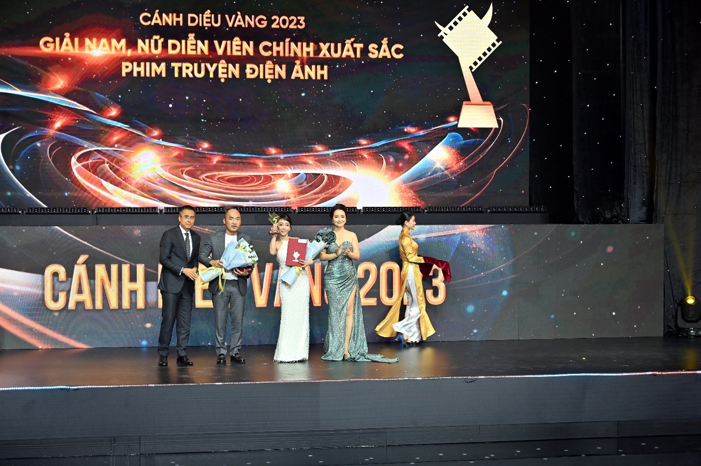 Th&amp;aacute;i H&amp;ograve;a đạt 2 giải thưởng