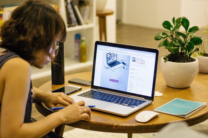 Việc bỏ qua những tiến bộ c&amp;ocirc;ng nghệ l&amp;agrave; rủi ro v&amp;agrave; c&amp;oacute; thể g&amp;acirc;y tử vong cho nhiều c&amp;ocirc;ng ty nếu họ kh&amp;ocirc;ng th&amp;iacute;ch ứng với m&amp;ocirc;i trường đang thay đổi. PIXABAY