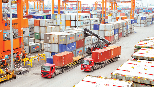 Việt Nam xuất si&amp;ecirc;u 19,9 tỷ USD trong 8 th&amp;aacute;ng đầu năm