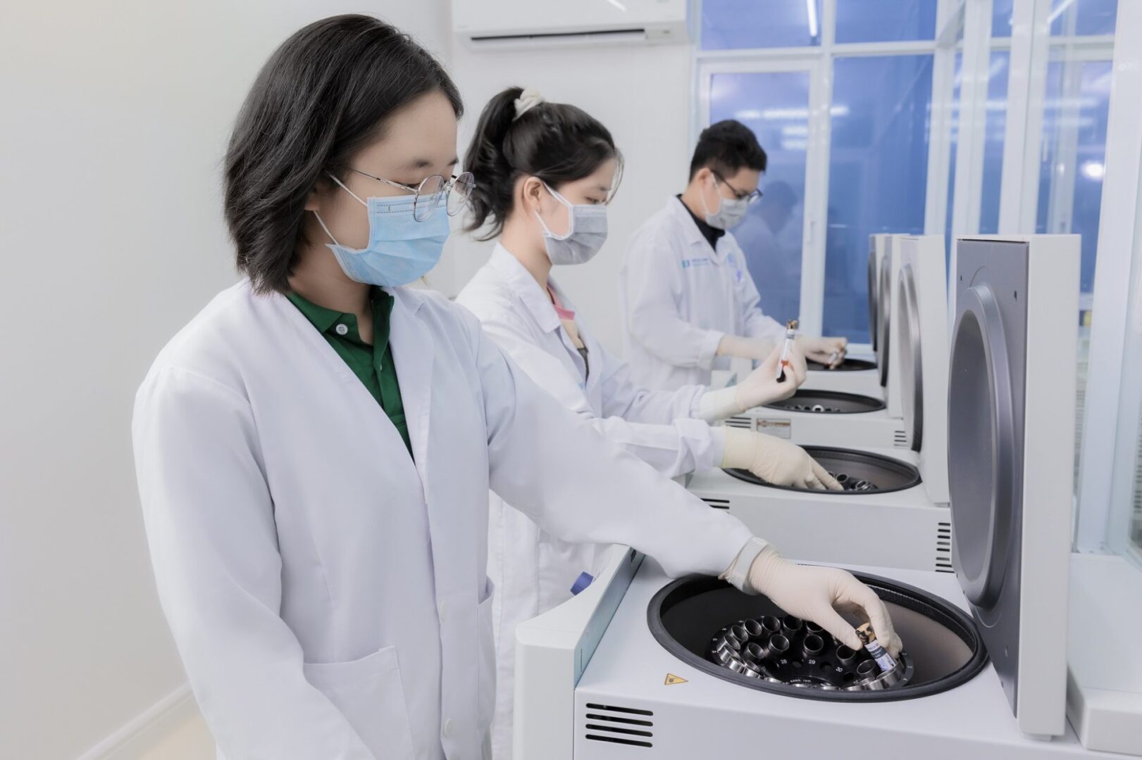 Gene Solutions đặt mục ti&amp;ecirc;u sẽ huy động được 50 triệu USD trong v&amp;ograve;ng gọi vốn mới, dự kiến diễn ra v&amp;agrave;o cuối năm nay, nhằm đẩy nhanh việc mở rộng quy m&amp;ocirc; trong khu vực.