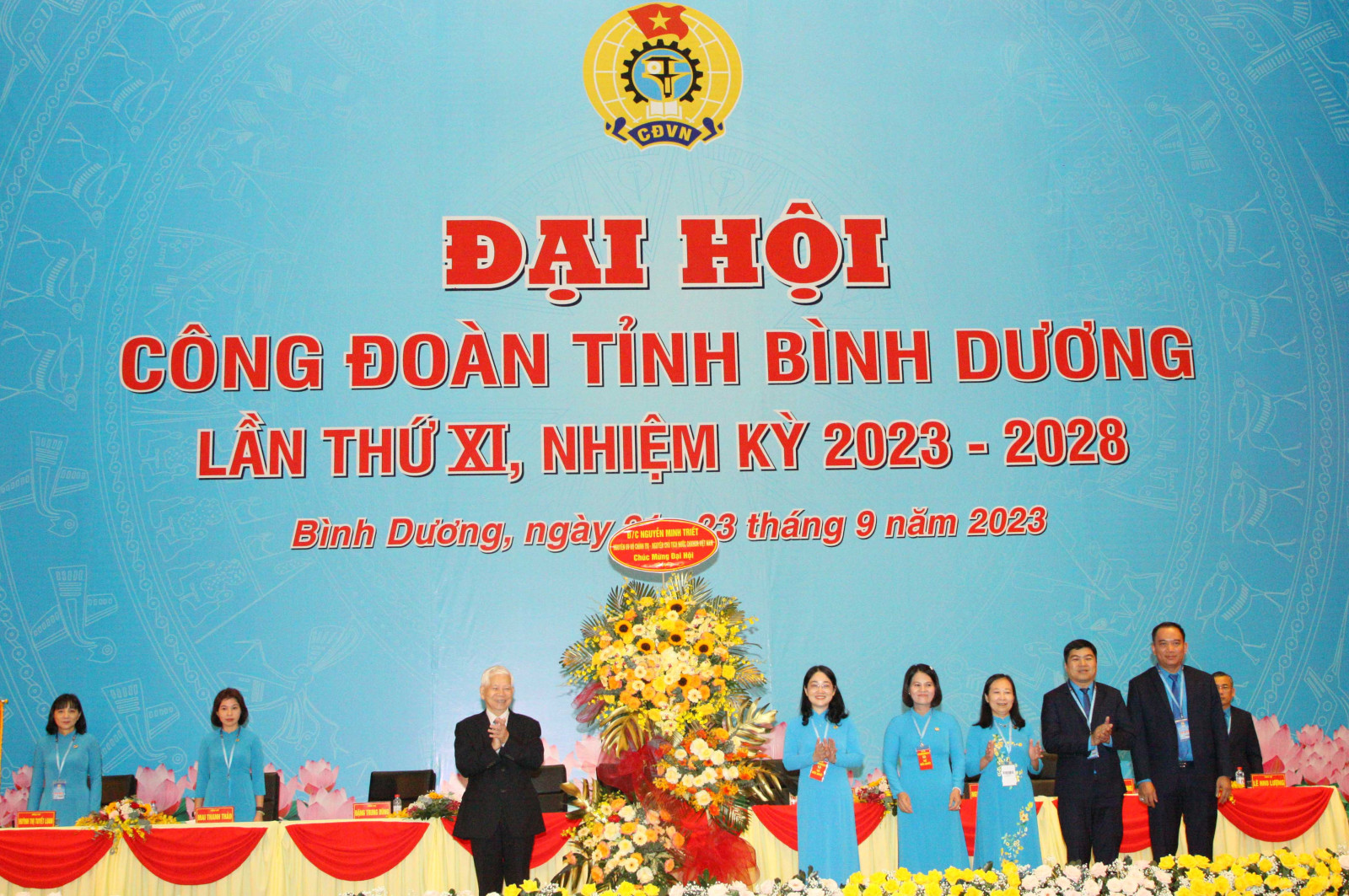 Đại biểu tham dự Đại hội C&amp;ocirc;ng đo&amp;agrave;n B&amp;igrave;nh Dương