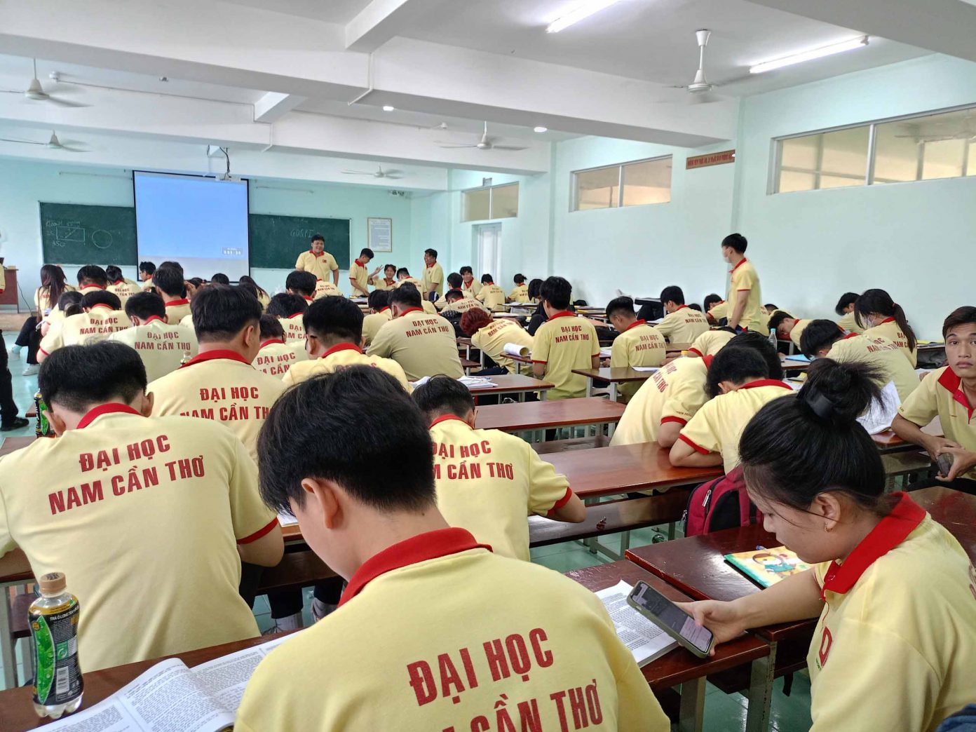 Sau hơn 10 năm th&amp;agrave;nh lập, DNC đ&amp;atilde; thu h&amp;uacute;t hơn 23.500 học vi&amp;ecirc;n, sinh vi&amp;ecirc;n. Ảnh: Huỳnh Kim