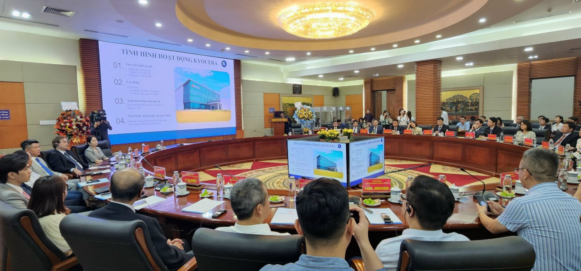 Ảnh to&amp;agrave;n cảnh