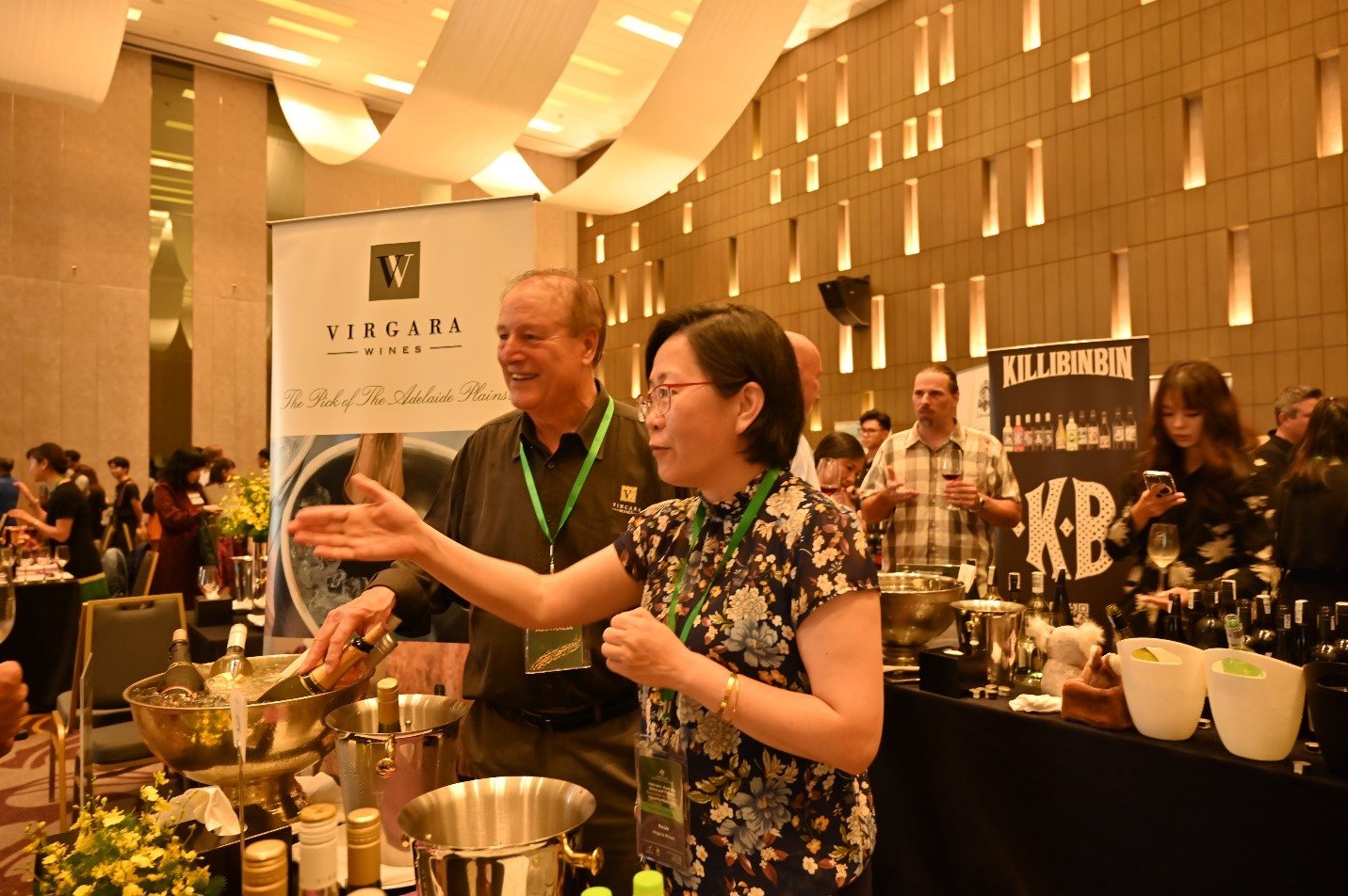 Rượu Vang &amp;Uacute;c Virgara Wines