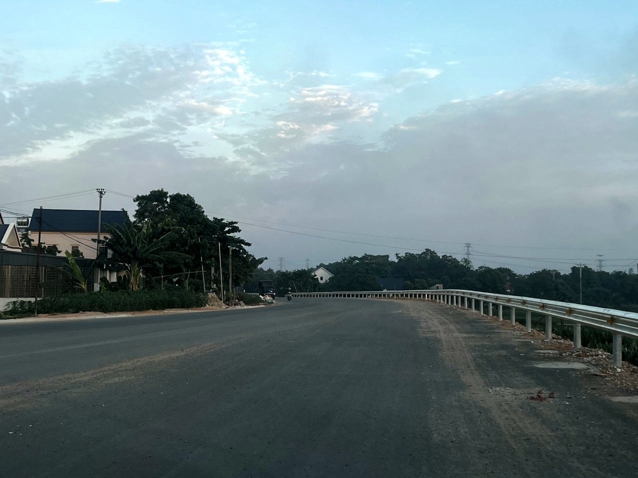 Đường &amp;Acirc;u Cơ đoạn qua x&amp;atilde; Ti&amp;ecirc;n Du, huyện Ph&amp;ugrave; Ninh