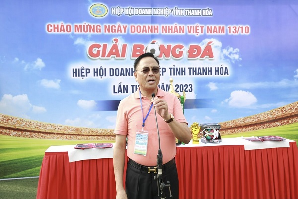 &amp;Ocirc;ng Cao Tiến Đoan ph&amp;aacute;t biểu tại buổi lễ khai mạc