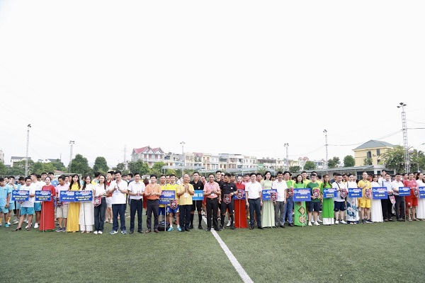 Giải b&amp;oacute;ng đ&amp;aacute; Hiệp hội Doanh nghiệp tỉnh Thanh H&amp;oacute;a lần thứ nhất - năm 2023 l&amp;agrave; s&amp;acirc;n chơi bổ &amp;iacute;ch, &amp;yacute; nghĩa của c&amp;aacute;c doanh nghiệp, doanh nh&amp;acirc;n