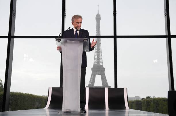 Tỷ ph&amp;uacute; Bernard Arnault
