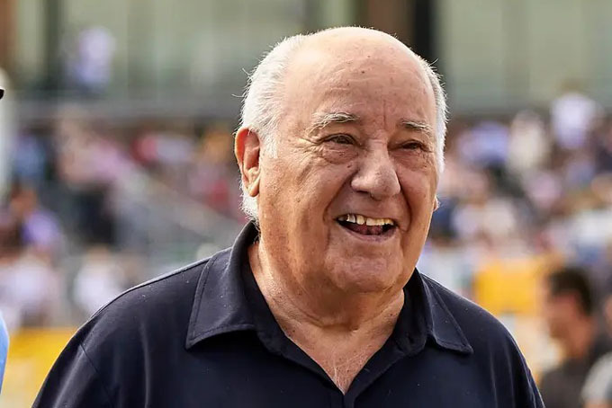 - Tổng t&amp;amp;agrave;i sản: 76,6 tỷ USD- T&amp;amp;agrave;i sản tăng th&amp;amp;ecirc;m năm 2019: 17,9 tỷ USDTỷ ph&amp;amp;uacute; thời trang&amp;amp;nbsp;Amancio Ortega x&amp;amp;acirc;y dựng khối t&amp;amp;agrave;i sản khổng lồ của m&amp;amp;igrave;nh nhờ tập đo&amp;amp;agrave;n b&amp;amp;aacute;n lẻ thời trang Inditex, h&amp;amp;atilde;ng mẹ của thương hiệu Zara. Doanh thu của Inditex đạt kỷ lụ trong nửa đầu 2019, tăng 7% so với c&amp;amp;ugrave;ng kỳ năm trước.