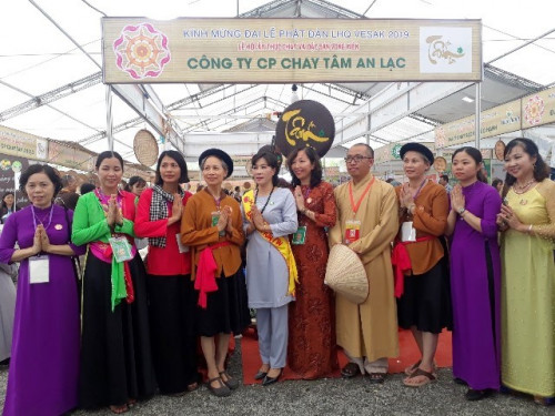 Độc đáo ẩm thực chay Tâm An Lạc tại Đại lễ Vesak 2019