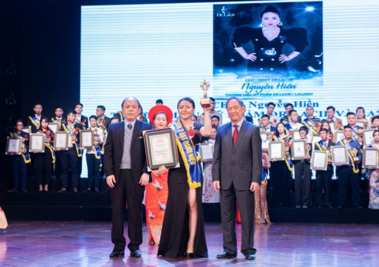 Doanh nhân Nguyễn Hiền - Dr.lacir: Trong kinh doanh tôi không có khái niệm từ bỏ