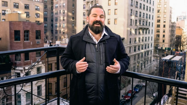 Triệu phú tự thân Grant Sabatier: "Tự do tài chính" và "nghỉ hưu sớm" rồi sẽ chỉ còn là dĩ vãng