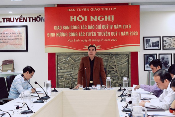 Báo chí cần thông tin đầy đủ, toàn diện, kịp thời