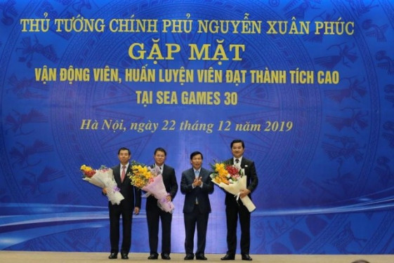 VinaPhone trao quà tặng cho các VĐV giành huy chương tại SEA Games 30