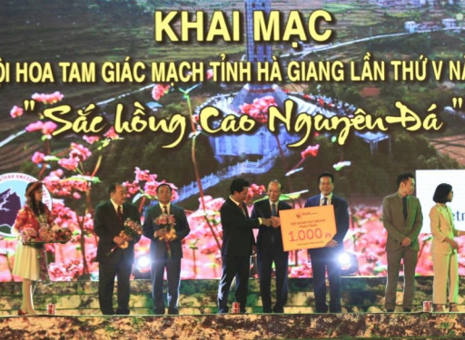 Tập đoàn T&T Group trao tặng tỉnh Hà Giang 1.000 căn nhà tình nghĩa