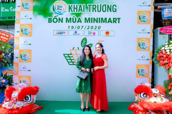 Diễn viên Ngân Quỳnh dự khai trương siêu thị thứ 3 - chuỗi hệ thống Minimart Bốn Mùa