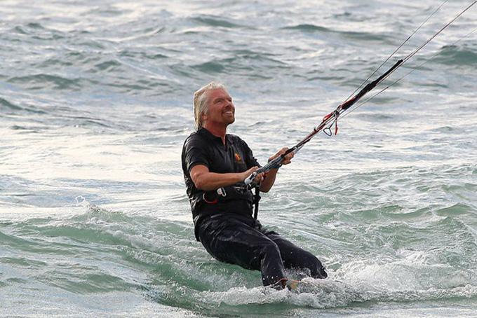 8 nguyên tắc giúp Richard Branson vừa có tiền vừa hạnh phúc Tỷ phú Richard Branson tiết lộ 8 nguyên tắc để tìm thấy cả thành công lẫn hạnh phúc - 1