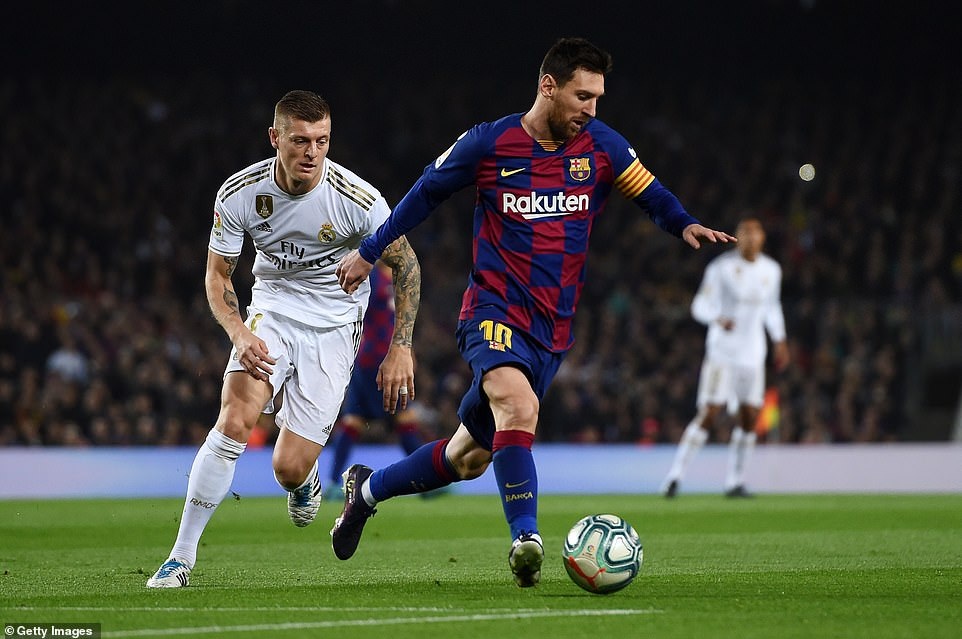 Barcelona v&amp;agrave; Real Madrid bất ph&amp;acirc;n thắng bại ở Nou Camp - 12