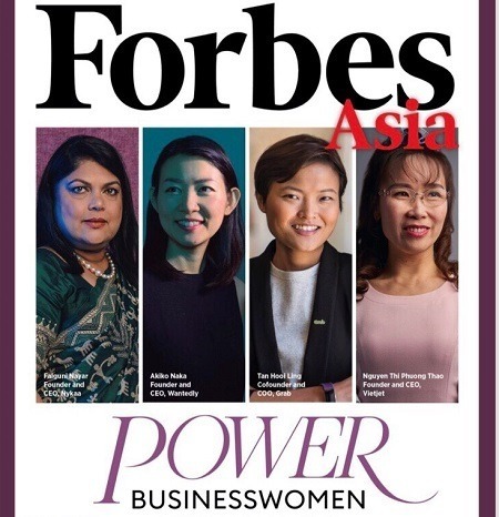 CEO Vietjet vào danh sách nữ doanh nhân quyền lực châu Á Bà Nguyễn Thị Phương Thảo (bìa phải) xuất hiện trên trang bìa tạp chí Forbes Asia. Ảnh: Forbes. 