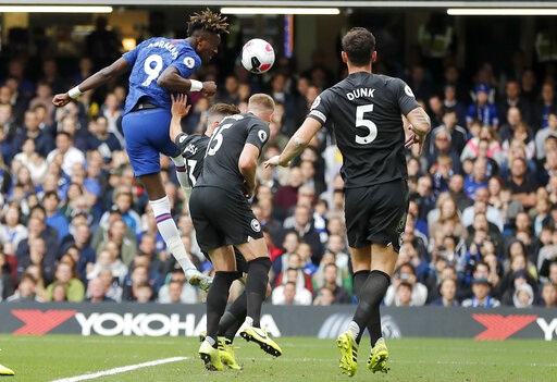 Chelsea 2-0 Brighton: Những sai lầm của đội kh&amp;aacute;ch - 12