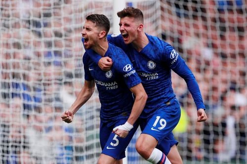 Chelsea 2-0 Brighton: Những sai lầm của đội kh&amp;aacute;ch - 13
