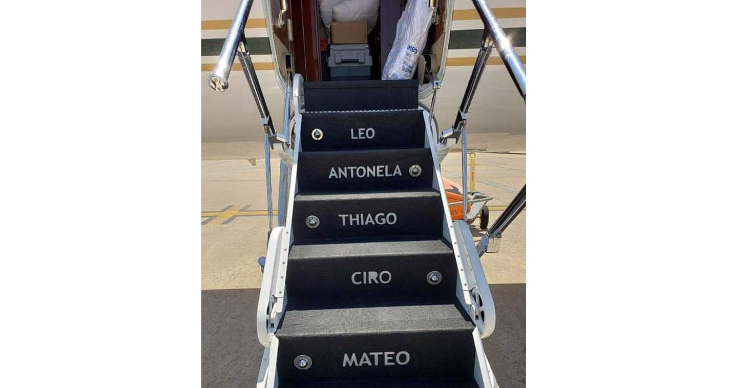 bong da, b&amp;oacute;ng đ&amp;aacute;, m&amp;aacute;y bay c&amp;aacute; nh&amp;acirc;n, lionel messi, barcelona, barca, m&amp;aacute;y bay