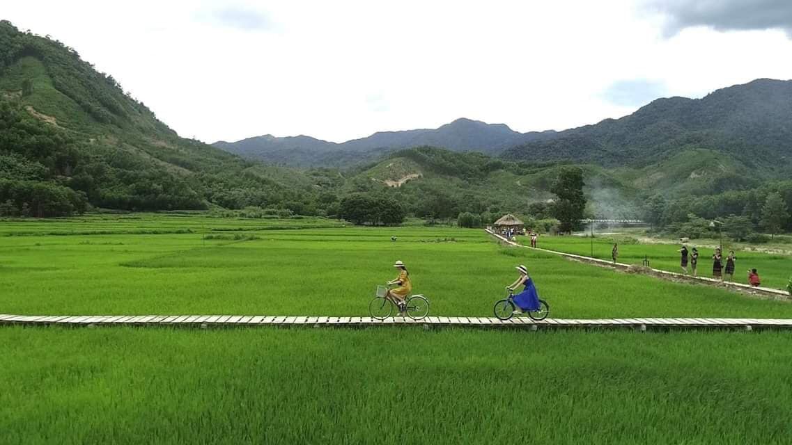 Cộng đồng mạng - Chủ tịch huyện ngh&amp;egrave;o l&amp;ecirc;n Facebook trăn trở về một &amp;ldquo;nơi c&amp;oacute; thứ mang về&amp;rdquo; (H&amp;igrave;nh 4).