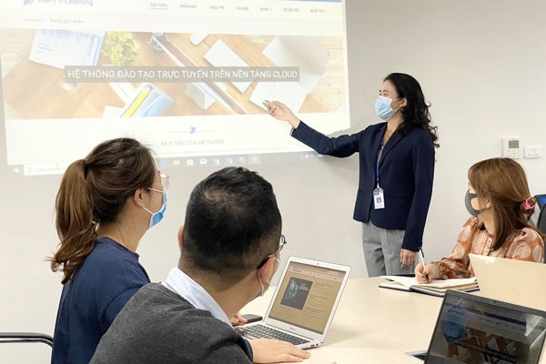 Cú huých Covid-19 khởi tạo cuộc sống số