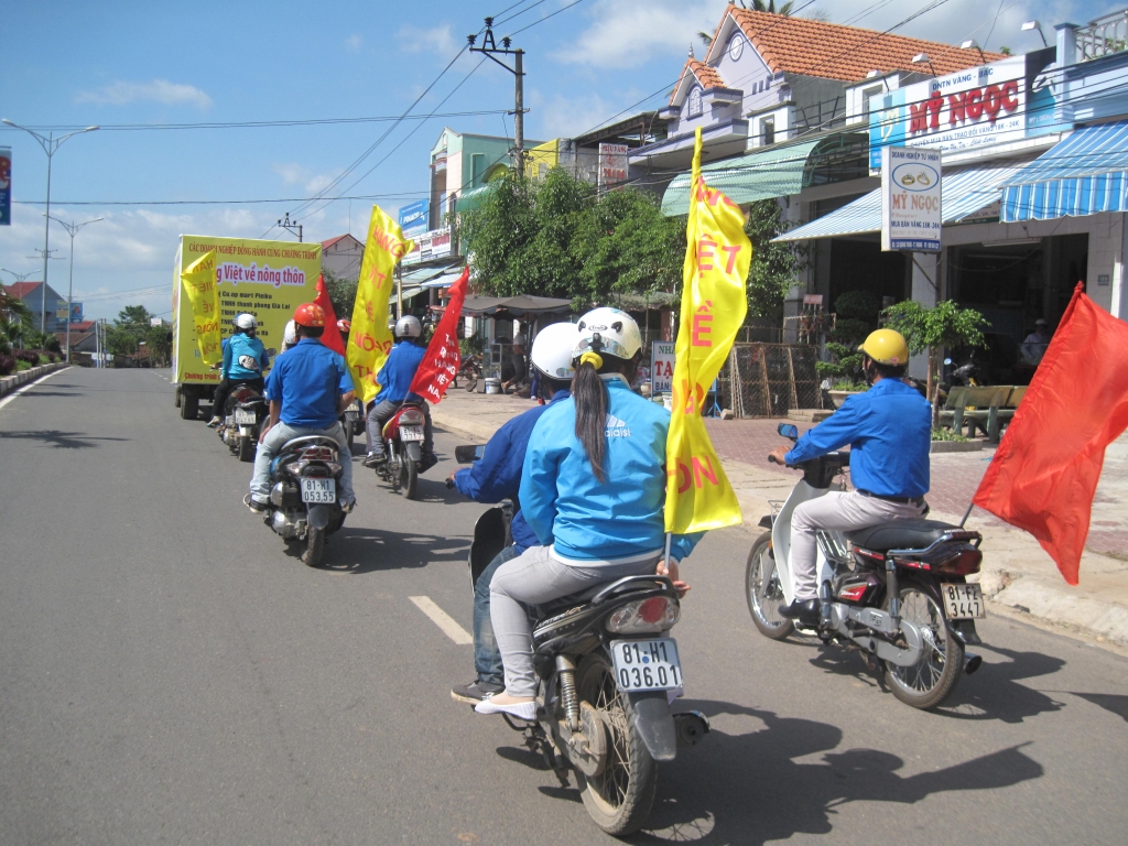 gia lai con nhieu kho khan trong viec dua hang viet den vung nong thon mien nui