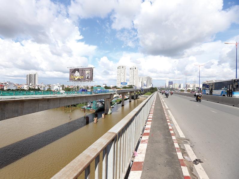 Dự &amp;aacute;n X&amp;acirc;y dựng tuyến t&amp;agrave;u điện ngầm số 2 TP.HCM chậm tiến độ, do đang l&amp;agrave;m thủ tục đề nghị tăng tổng mức đầu tư	. Ảnh: Đức Thanh