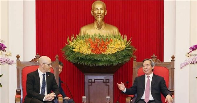 K&amp;iacute;nh thực tế ảo của Facebook sẽ được sản xuất tại Việt Nam - Ảnh 1.