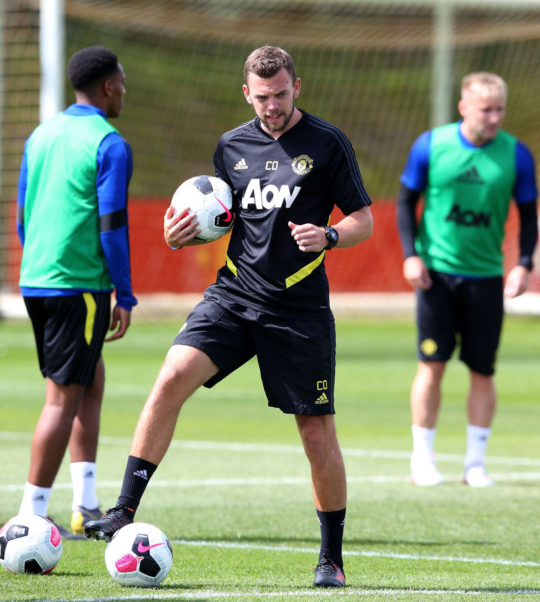 MU khủng hoảng, đ&amp;amp;acirc;y l&amp;amp;agrave; tội đồ của Quỷ đỏ!