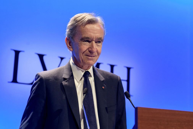 Ông chủ Louis Vuitton mua Tiffany Tỷ phú Bernard Arnault, chủ tịch tập đoàn LVMH. Ảnh: AP. 