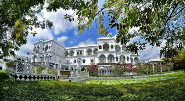 &amp;amp;Ocirc;ng Khải &amp;amp;ldquo;Silk&amp;amp;rdquo; đ&amp;amp;atilde; b&amp;amp;aacute;n những g&amp;amp;igrave;? - ảnh 1