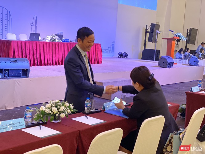 “Phút bù giờ” ở “game” Eximbank