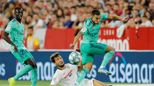 Hazard v&amp;amp;agrave; Real t&amp;amp;igrave;m được c&amp;amp;aacute;ch trở lại. Ảnh: Reuters