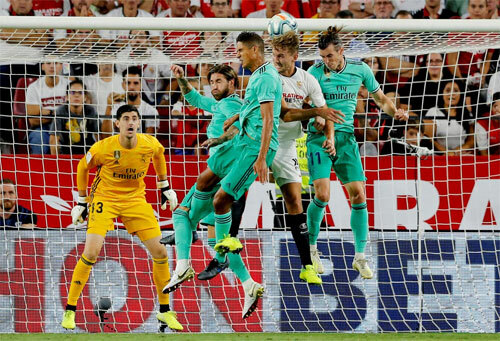 Real bảo vệ th&amp;amp;agrave;nh c&amp;amp;ocirc;ng chiến thắng quan trọng.