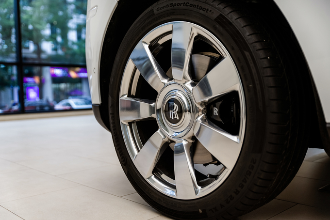 Rolls-Royce Cullinan - SUV cho giới si&amp;ecirc;u gi&amp;agrave;u Việt