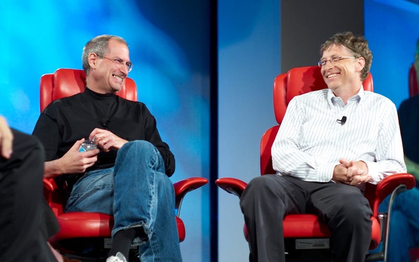Steve Jobs v&amp;agrave; Bill Gates: Những tỷ ph&amp;uacute; th&amp;agrave;nh c&amp;ocirc;ng nhờ