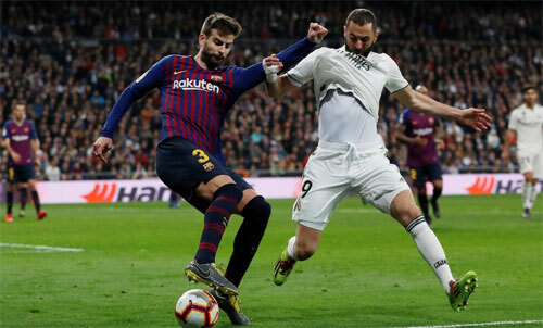 El Clasico lượt đi&amp;amp;nbsp;kh&amp;amp;ocirc;ng thể diễn ra như lịch ban đầu. Ảnh: Reuters