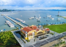 Đổ xô check in Cảng tàu khách quốc tế Hạ Long: “Chào em, anh đứng đây từ chiều”